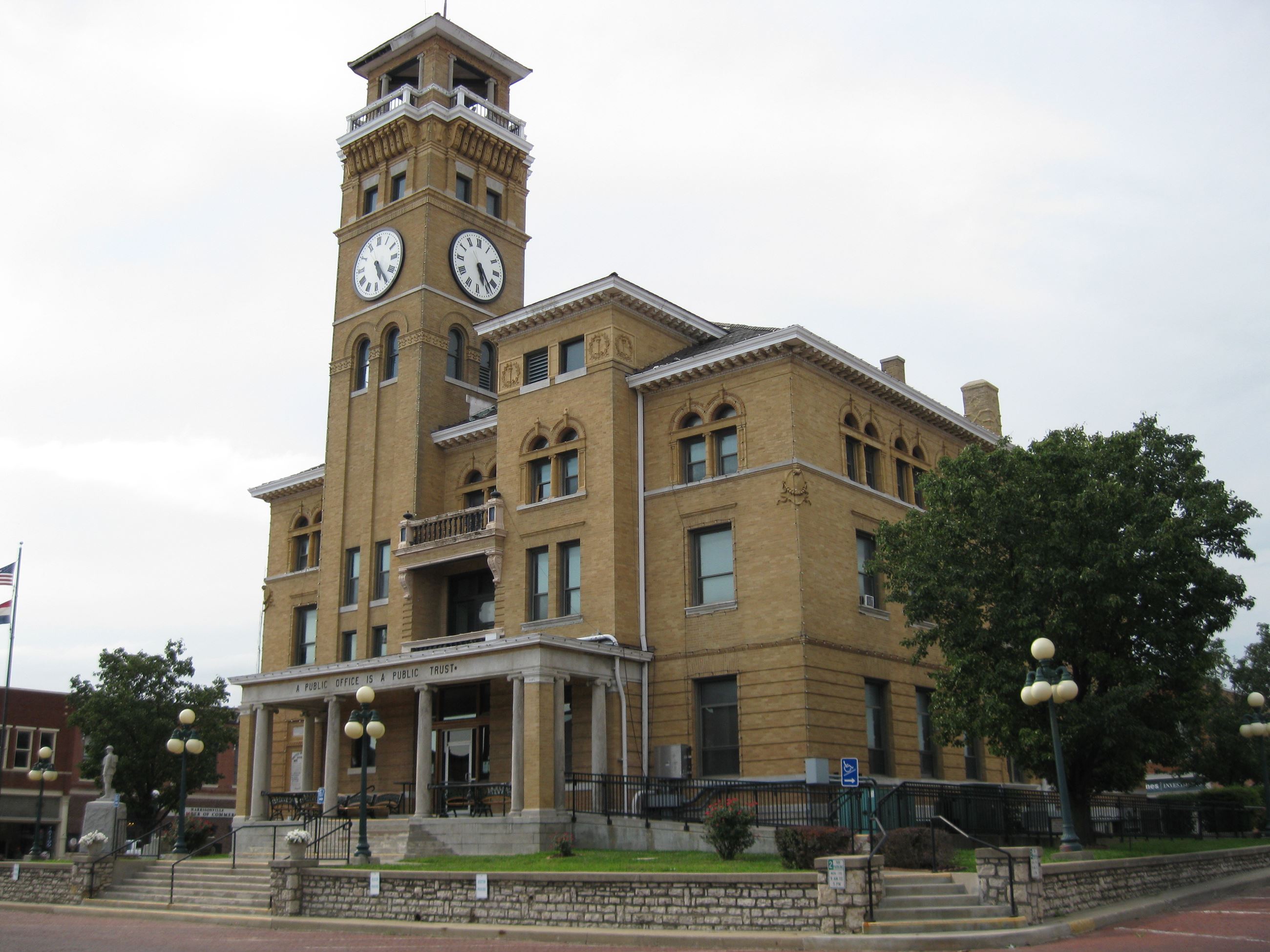 Cass County Courthouse